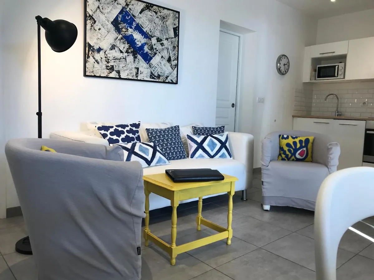 Villa Du Golfe T3 Beaurivage La Ciotat 0*,  France